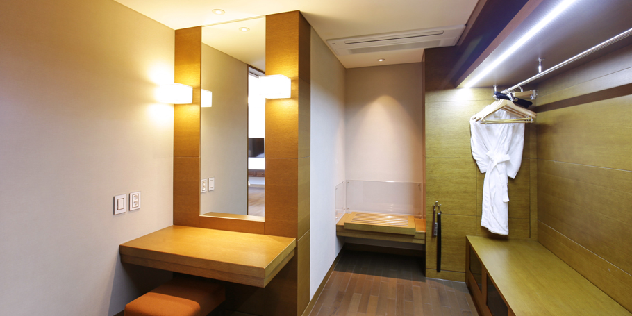 New Royal Suite Room View5