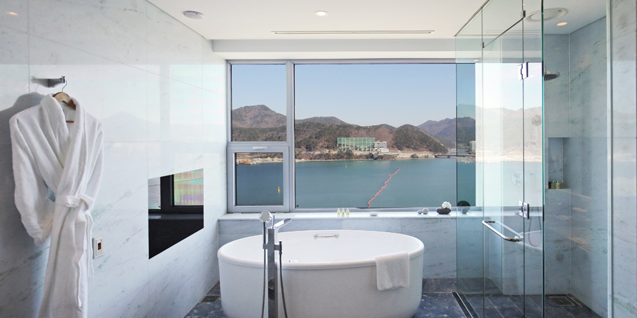 New Royal Suite Room View6